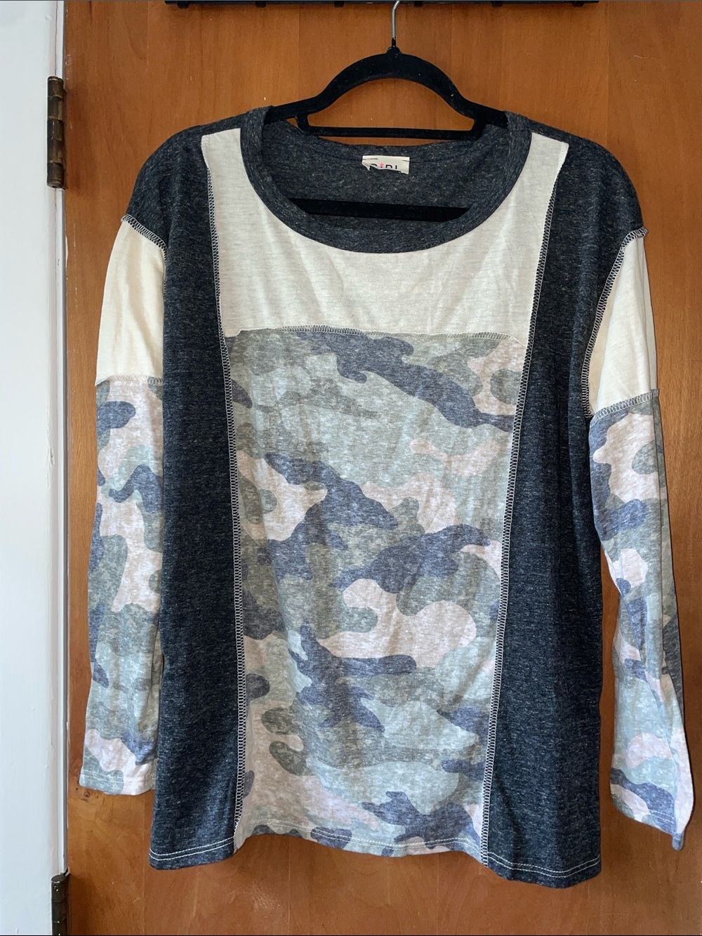BiBi Women's Long Sleeve Camo Panel Tee in Charcoal, Cream, Blue